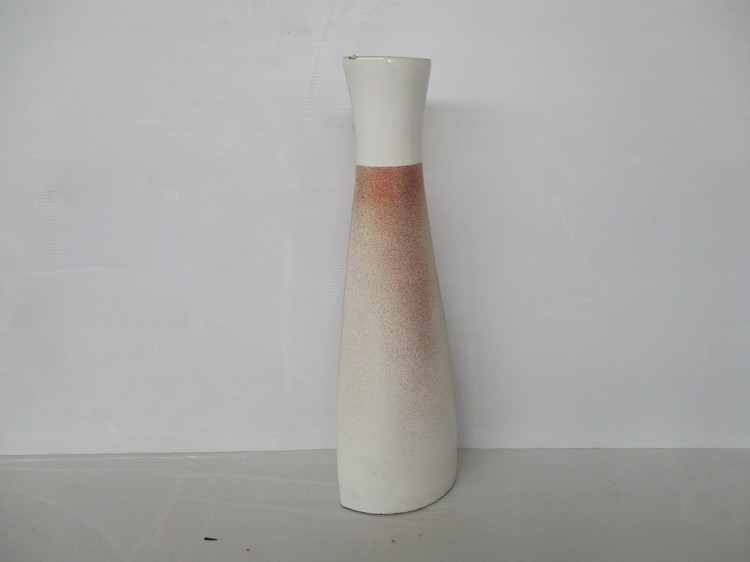 PUT/571/2A VASO IN TERRACOTTA STILIZZATO CM 30X80 H